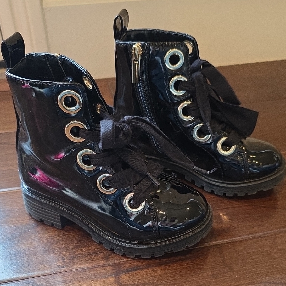 kidpik Shiny Black Lace-Up Kids Combat Boots